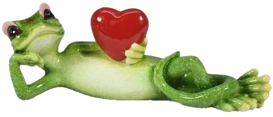 GECKO CHILLING WITH LOVE HEART