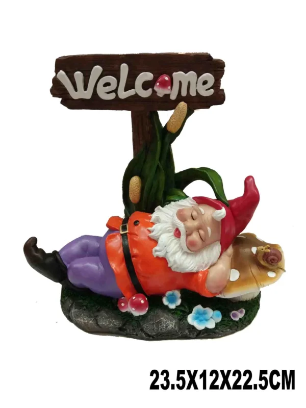 WELCOME GNOME CHILLING