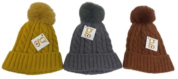 WOMEN'S POM BEANIES